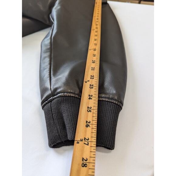 Levi's Black Leather Jacket - Picture 11 of 11